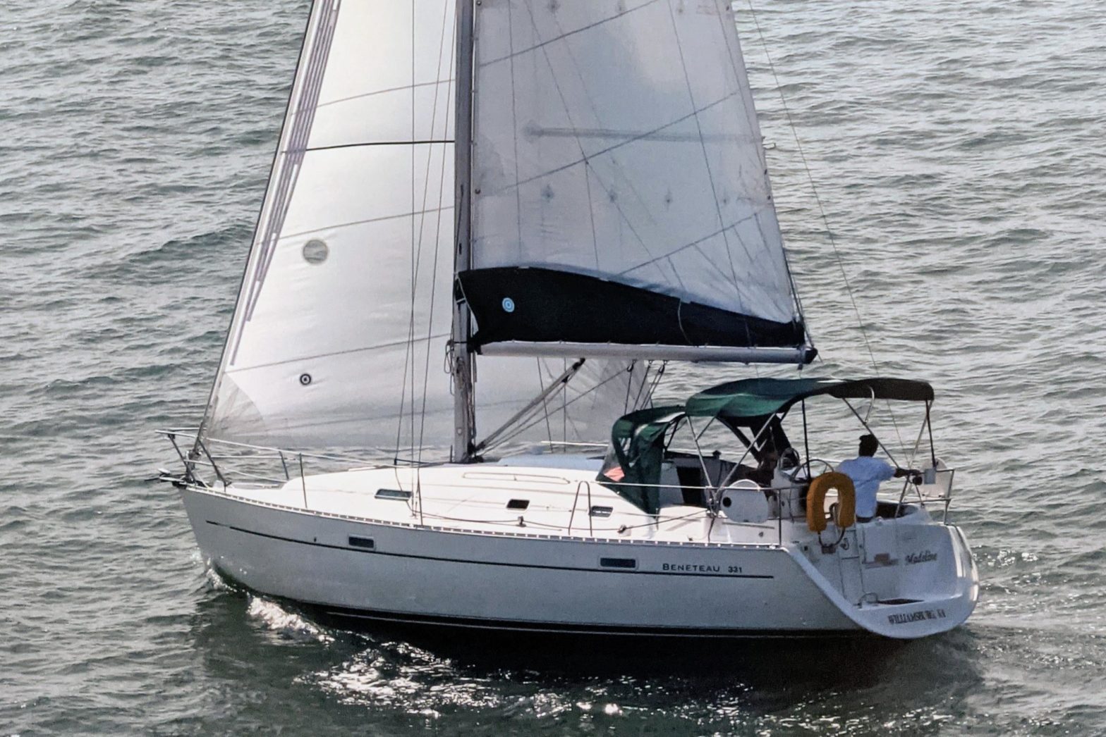 2000 Beneteau 331 For Sale | YaZu Yachting | Deltaville