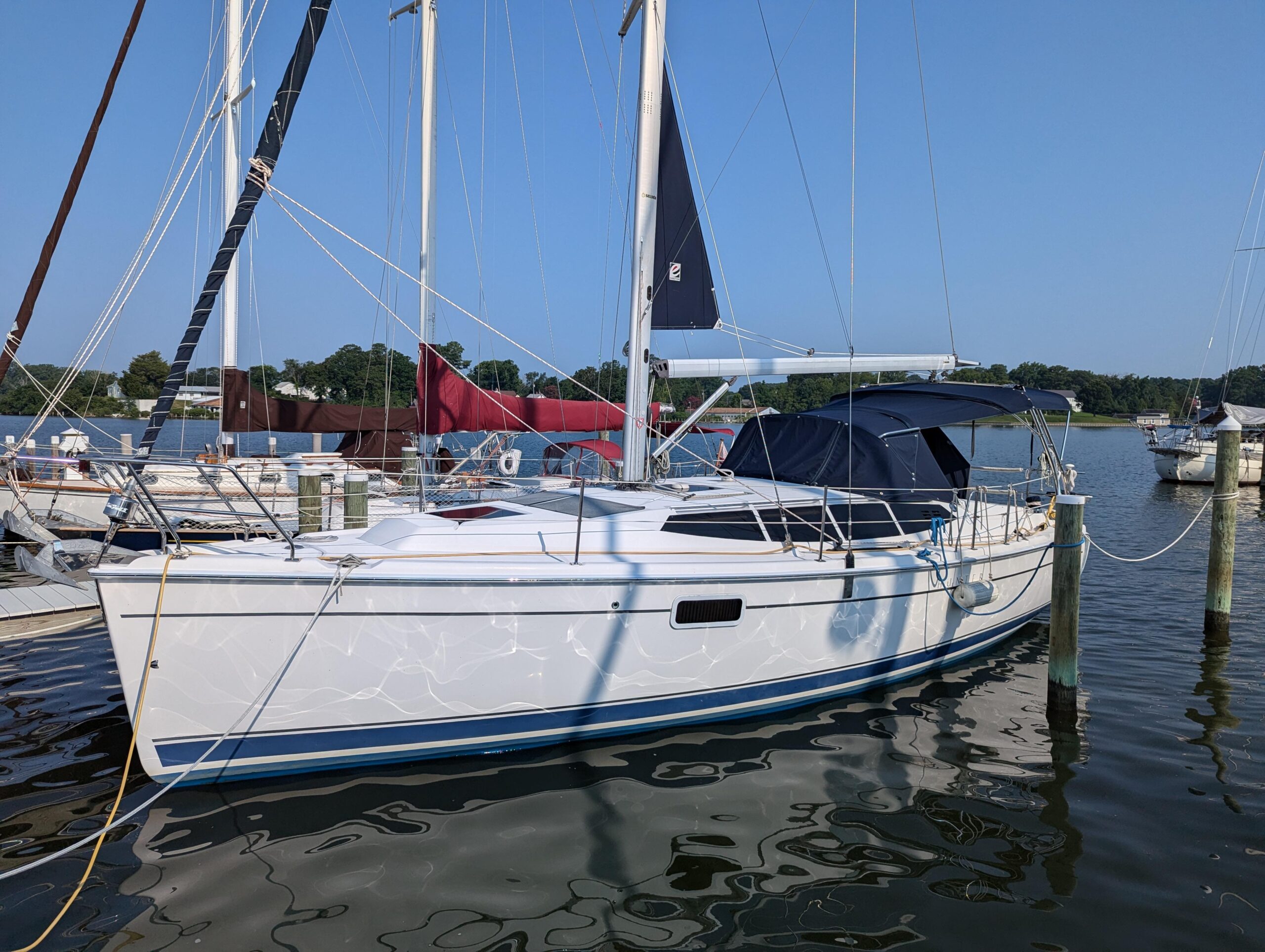 2011 Hunter 36E For Sale | YaZu Yachting | Deltaville